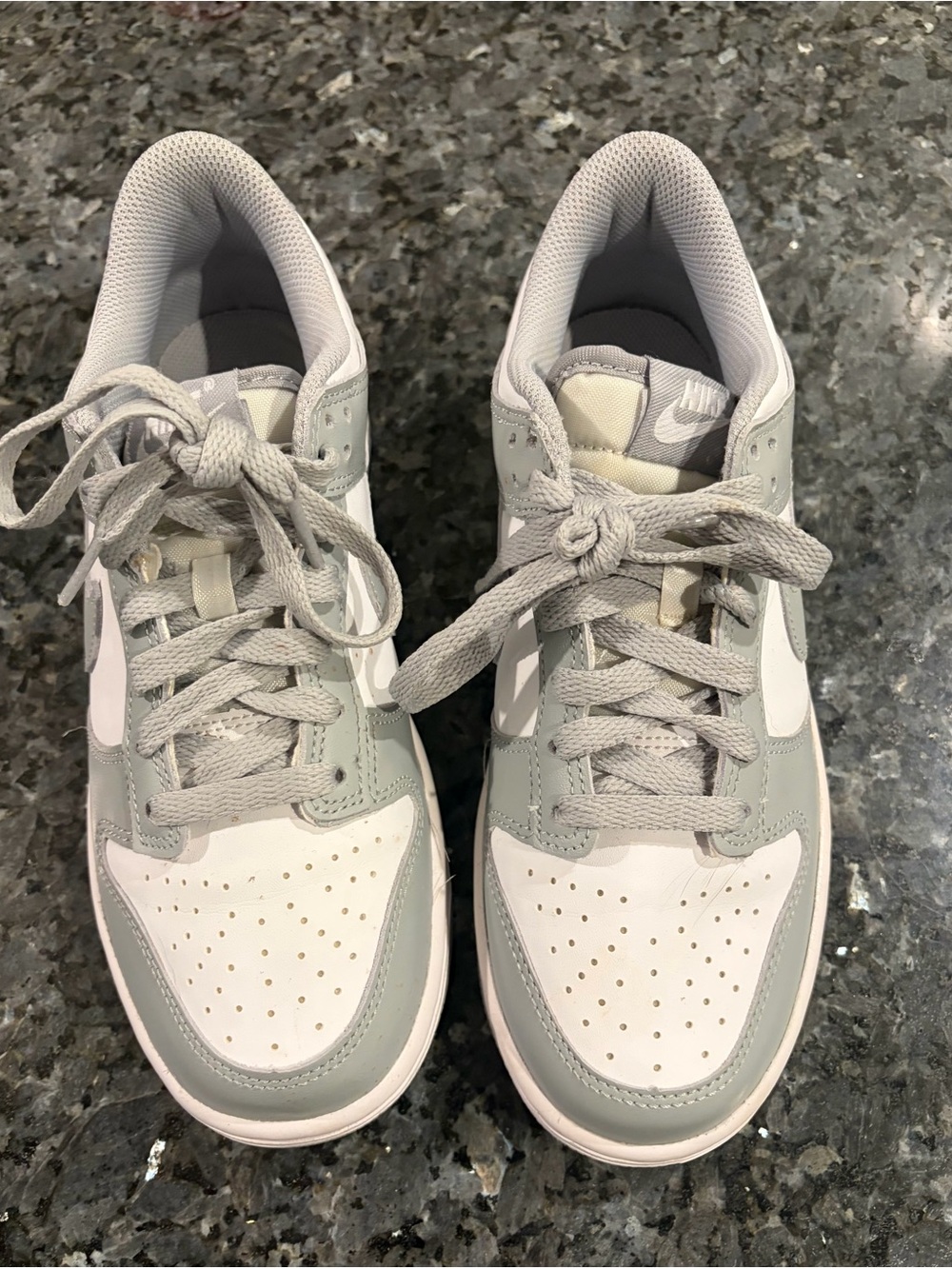 Nike Women’s Low-Top Sneakers - Light Gray & White